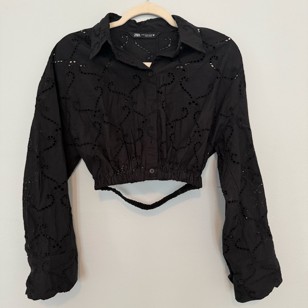 Zara Black Crop Button Down Shirt